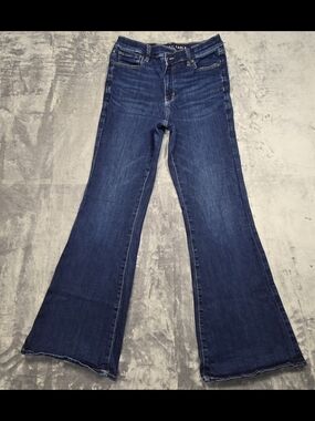 American Eagle Women's Super High Rise Flare Jeans, Size 10, Blue, Stretch